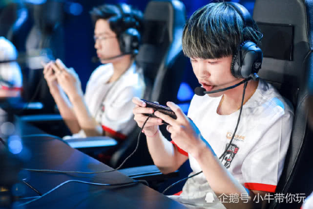 他们通过快 他们通过快